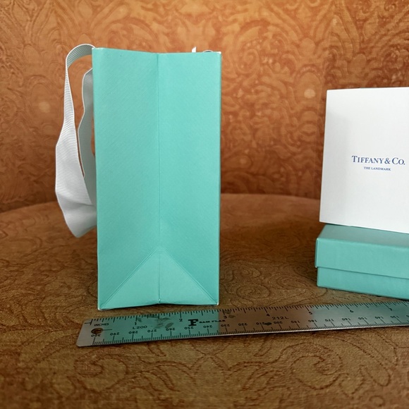 Tiffany LANDMARK complete gift set with ornament charm - Picture 15 of 15